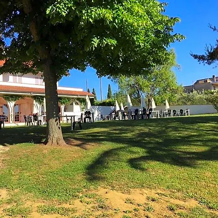 Nocleg ze śniadaniem Degli Archi - Ristorante 3*